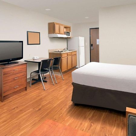 Woodspring Suites Килийн Екстериор снимка