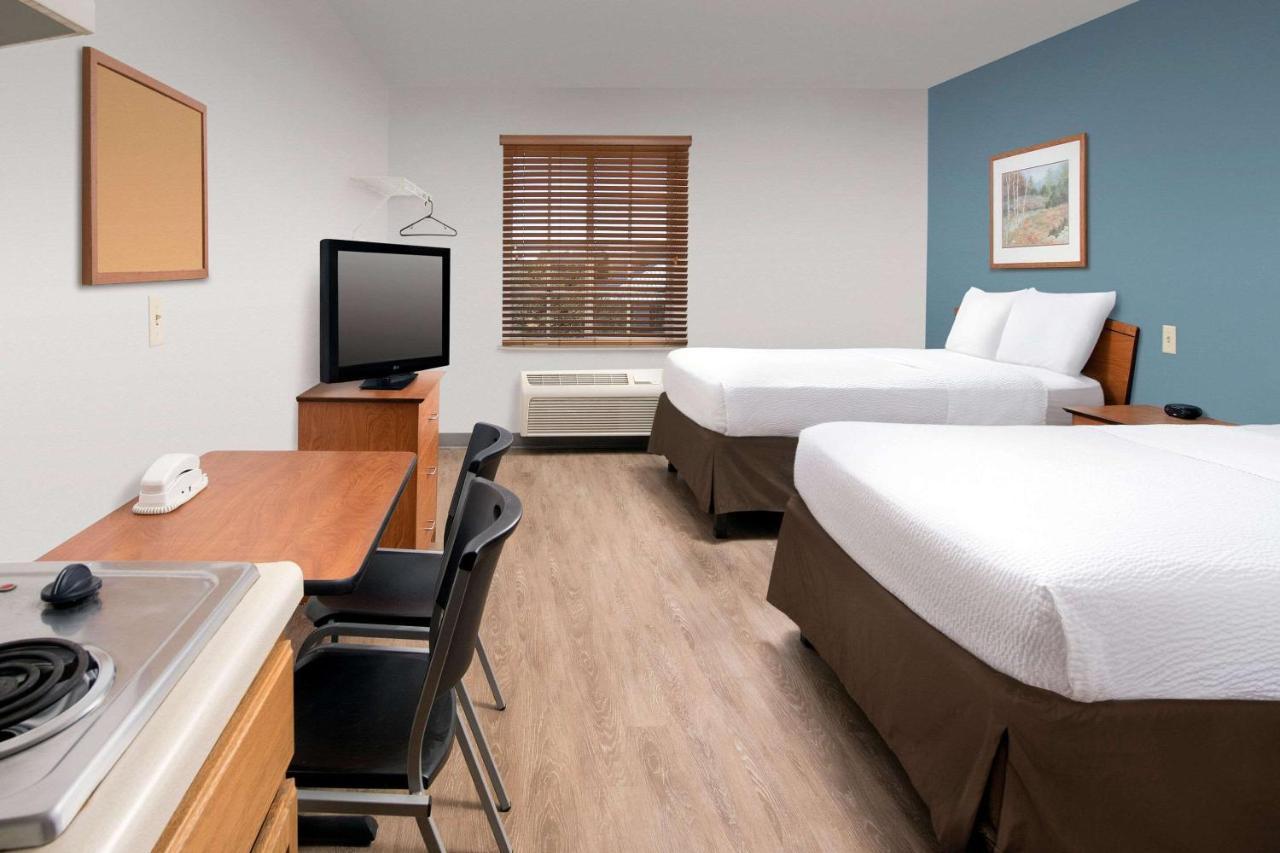 Woodspring Suites Килийн Екстериор снимка