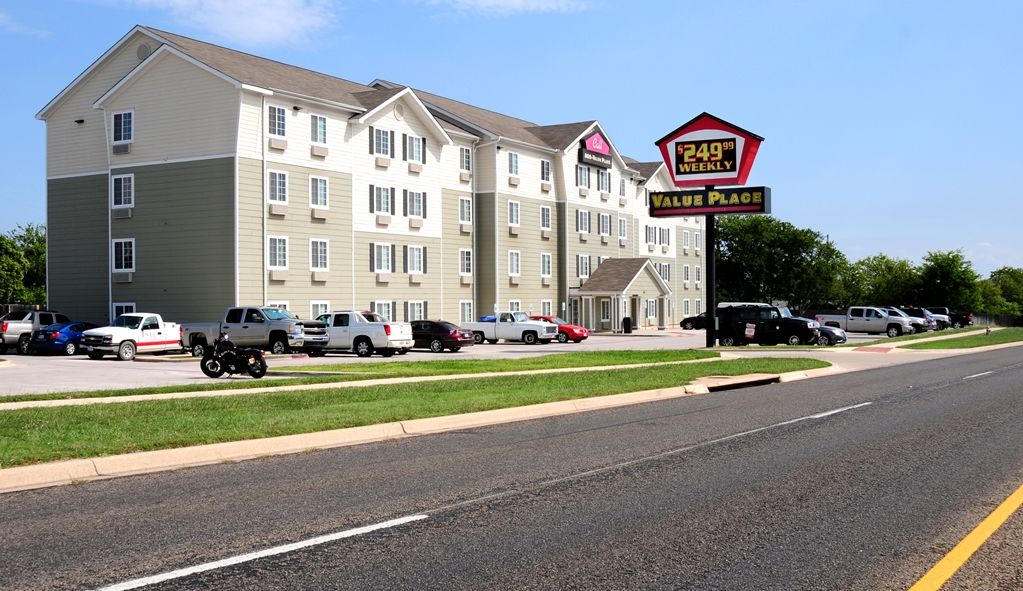 Woodspring Suites Килийн Екстериор снимка