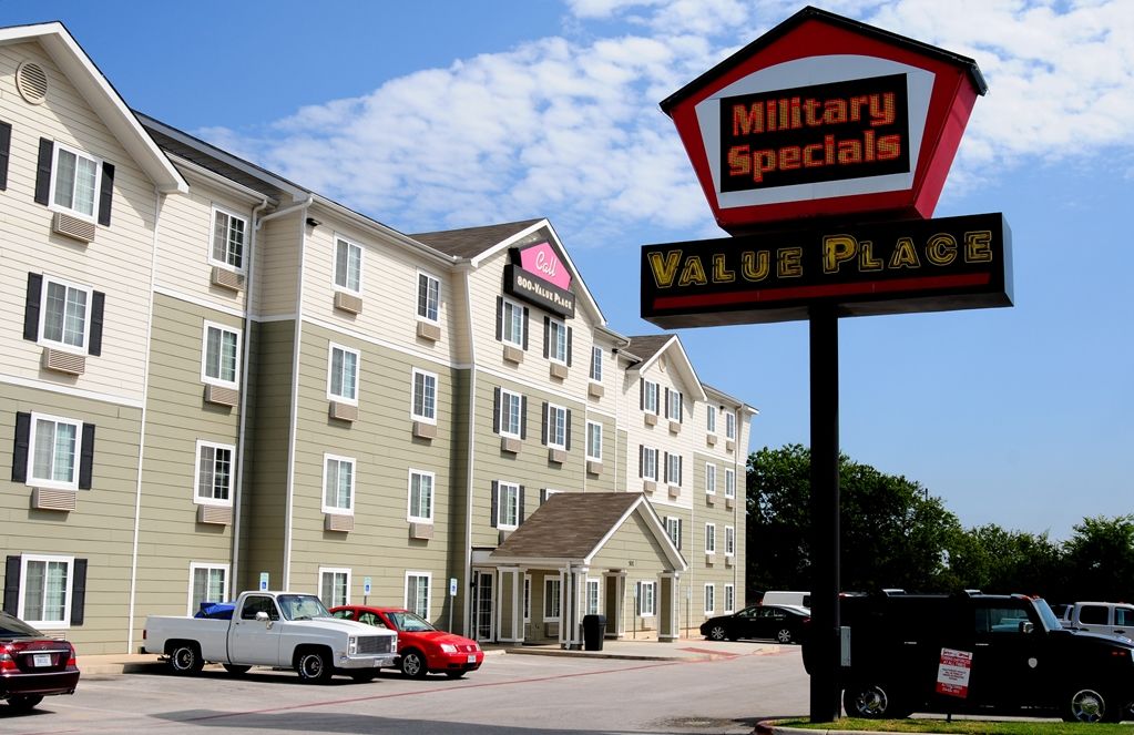 Woodspring Suites Килийн Екстериор снимка