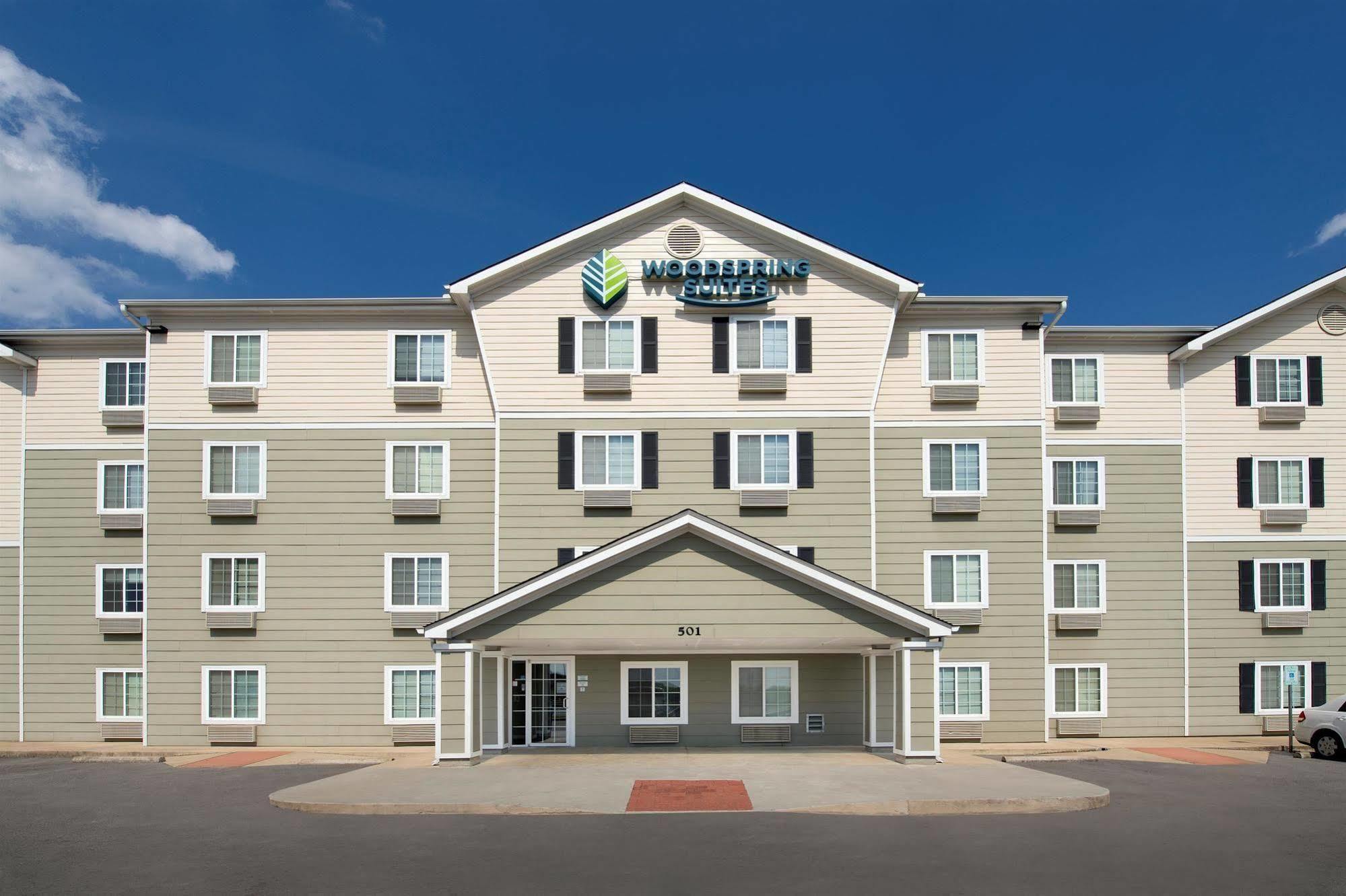 Woodspring Suites Килийн Екстериор снимка